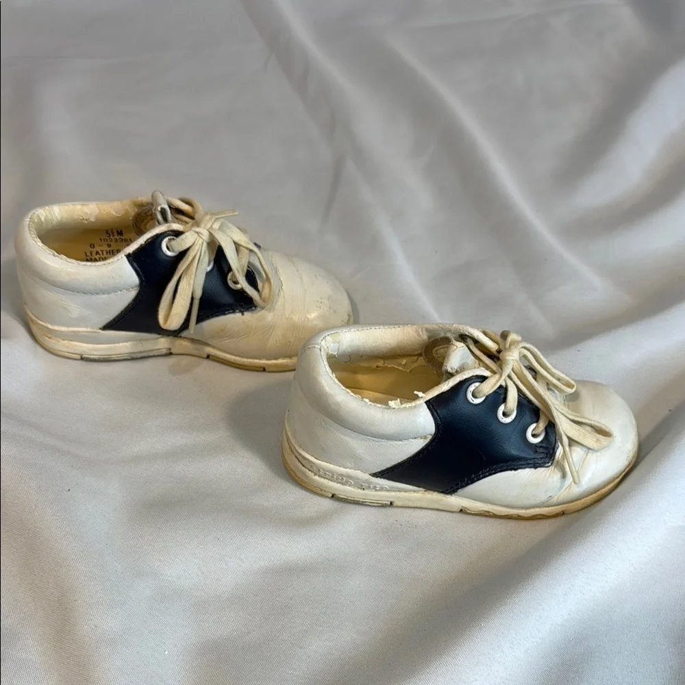 Vintage Stride Rite, Toddler/Baby Walking Saddle Shoes, Navy/White, sz 5 1/2 M